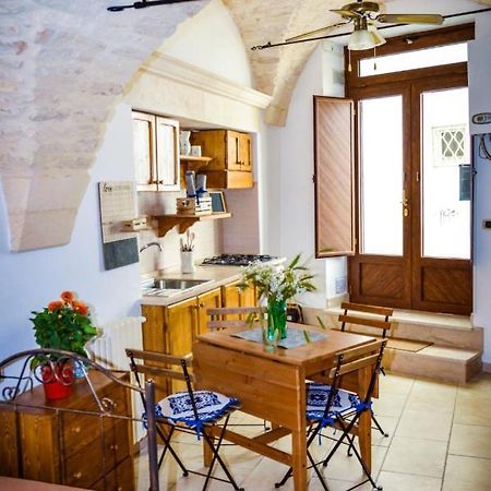 Villa 2D La Bellezza Del Centro Storico A 2 Passi Martina Franca Exterior foto